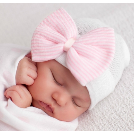 Σκουφάκι για νεογέννητο λευκό με ροζ φιόγκο